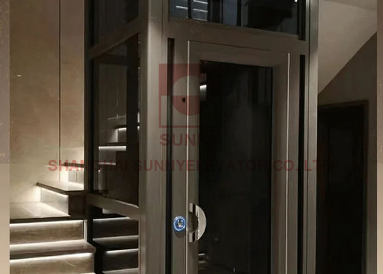 Ascenseur résidentiel avec porte d'ouverture centrale pour une utilisation confortable à domicile