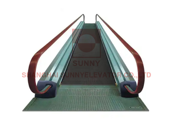 0.5m/S Escalator et passerelle mobile avec système d'économie d'énergie en acier inoxydable / aluminium
