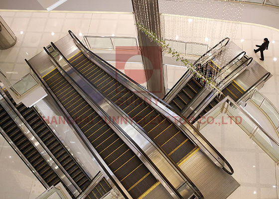 Escalator commercial de centre commercial avec 30 le contrôle de Vvvf de largeur d'étape du degré 1000mm